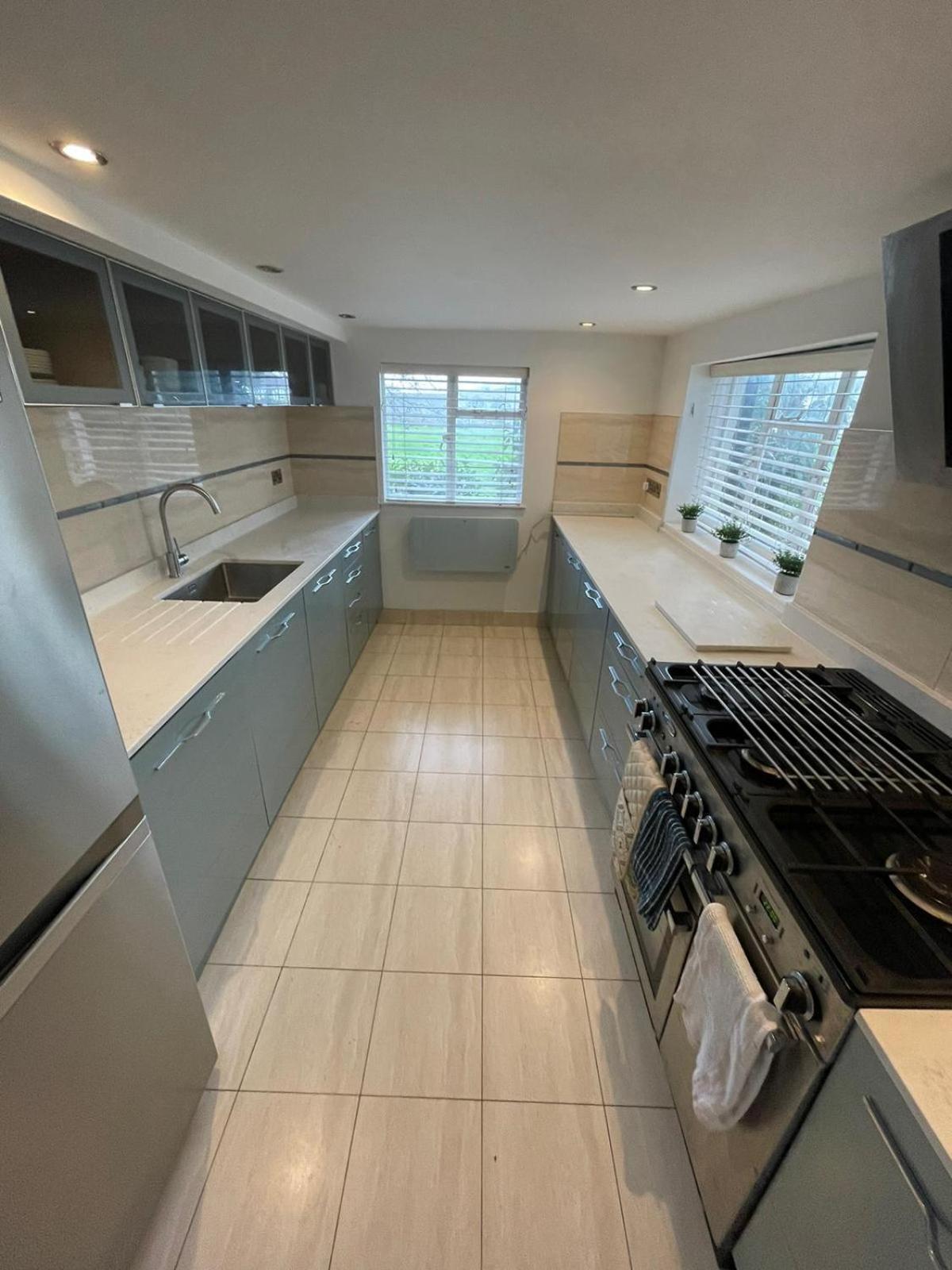 Warwick House - Stunning House With Terrace And Sea Views, Sleeps 11 Villa Worthing Eksteriør bilde