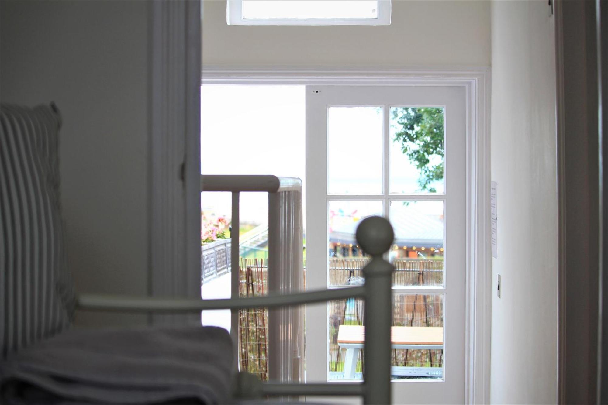 Warwick House - Stunning House With Terrace And Sea Views, Sleeps 11 Villa Worthing Eksteriør bilde